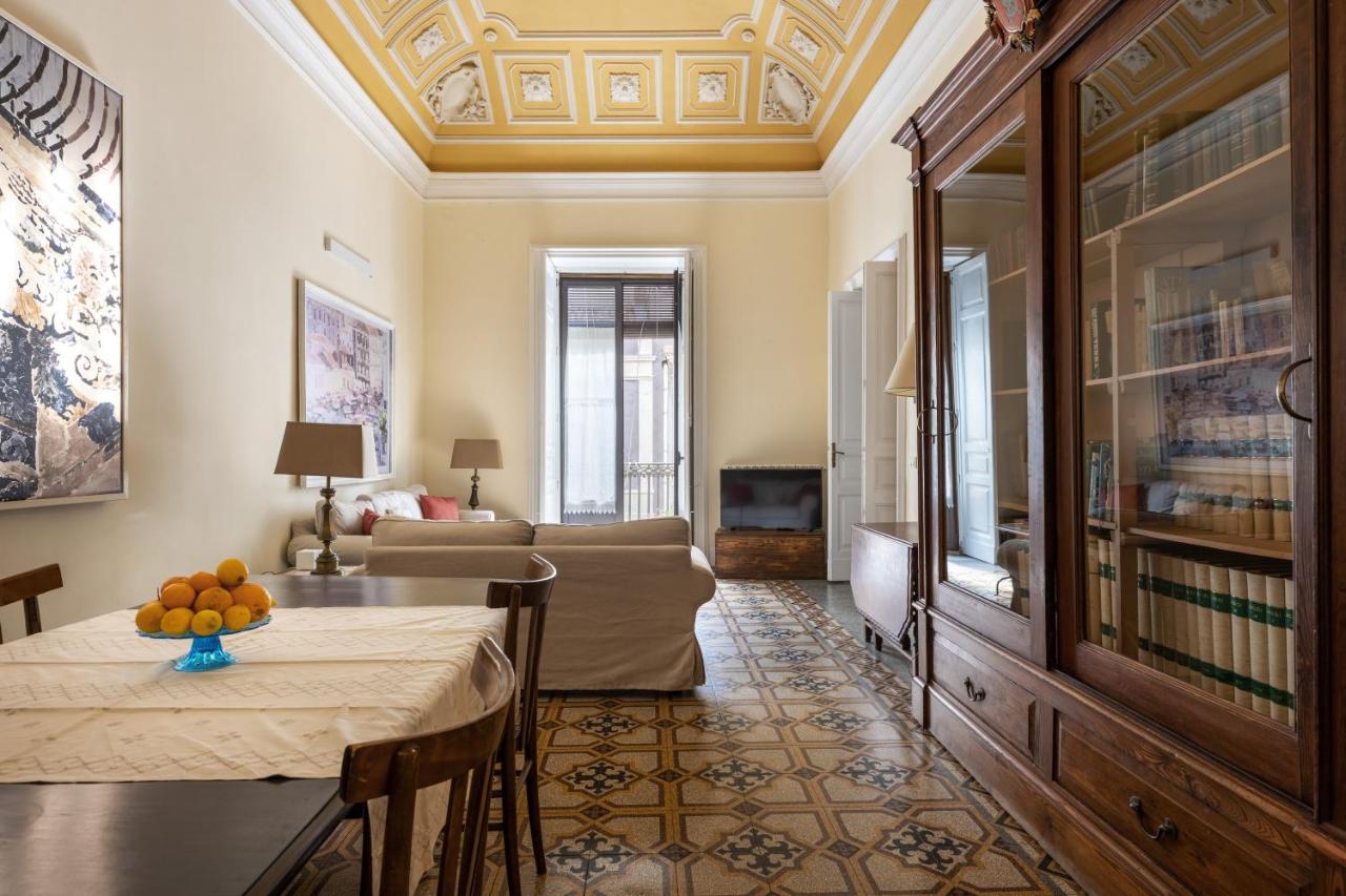 Catania City Center Historical Building Home Exteriör bild